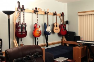 : DIY_Guitar_Hanger_design