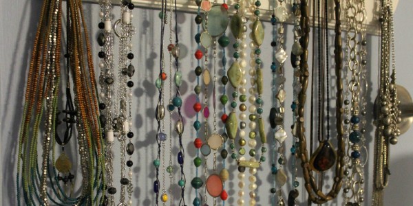 Jewelry Hanger DIY