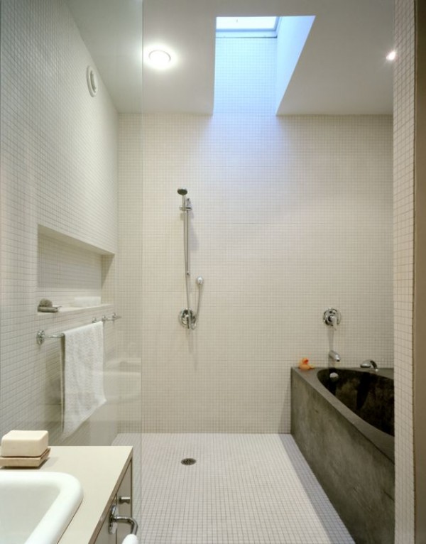 : Natural Antique Small Bathroom Designs