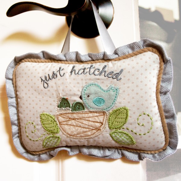 : Beautiful Imagination Nest Decorative Door Hanger