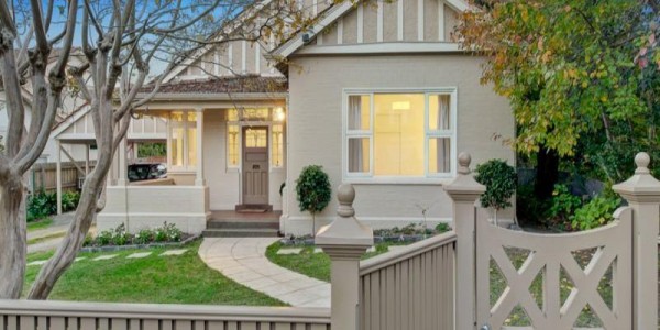 Facades Picket Fence Design